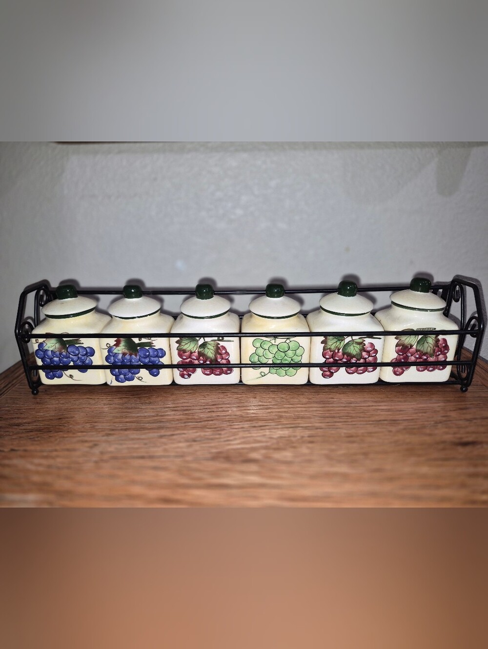 6 Spice Jars Style Eyes Grape Writing Baum Bros Green Purple Red Grapes w/ Rack